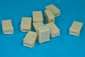 <font color=blue>1/35 US Army 3gal Oil tanks,10pcs 35% Sale</font>