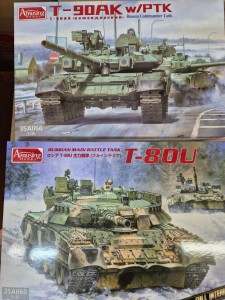 <font color=blue>1/35 T-80U_+ T-90AK Super Sale</font>
