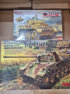 <font color=blue>1/35 Panther A Late + Luchs Late Super Sale</font>