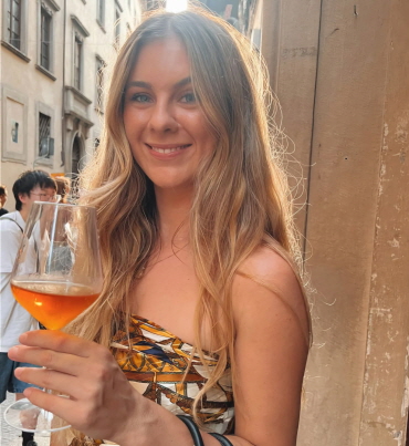 <font color=Blue>Artwork: Black & White , Charcoal painting & pencil drawing w/wooden Frame,size 16X20 inches (40X50 cm) : Draw the picture as the customer wants (Sales of Condition Explained)