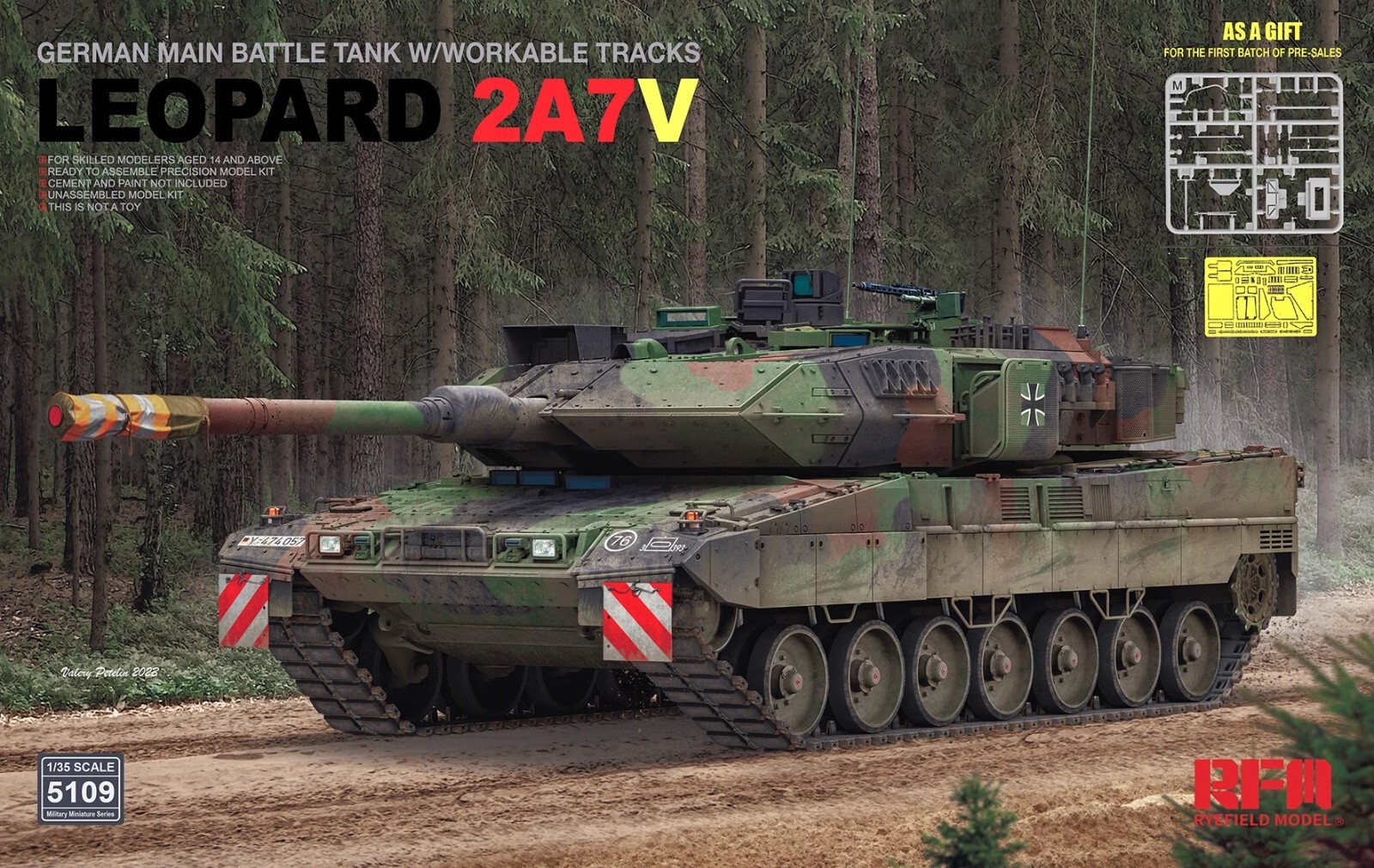 <font color=blue>1/35 Leopard 2A7V w/Workable Track & First Edition Free Gift, Free Shipping By Air