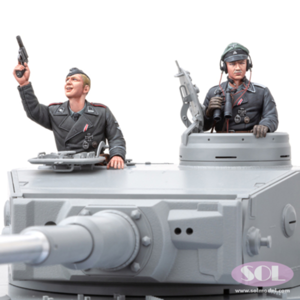 1/16 WWII German Tiger I Tank Commander & Gunner, 2 Resin Figures