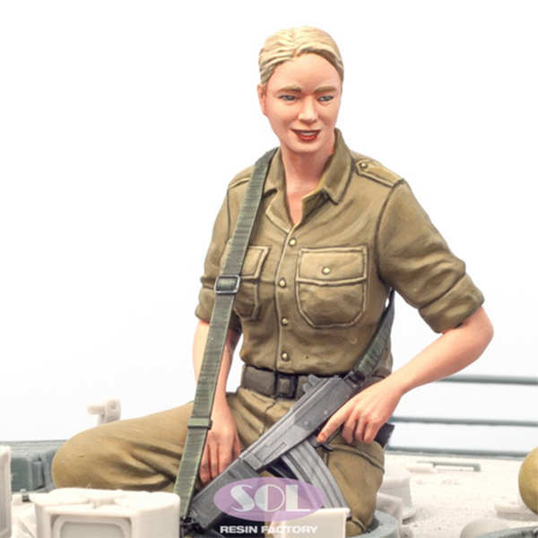 1/16 IDF Femail  Tanker w/Ponytail, Resin Figure