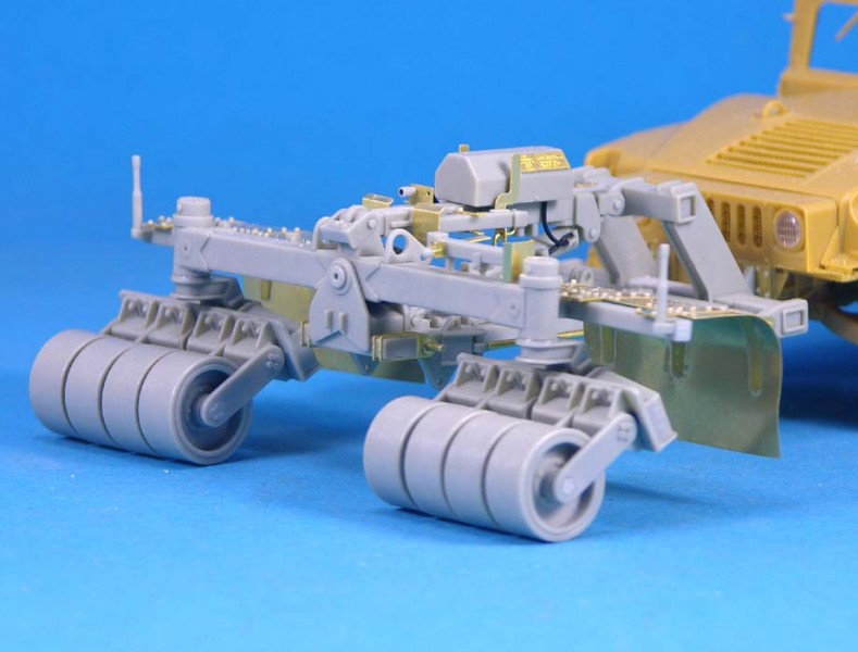 1/35 Spark Mine Roller For Humvee, Free Shipping By Air