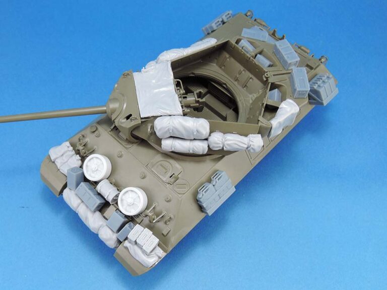 1/35 Achilles TD Stowage Set, Free Shipping By Air