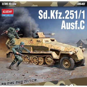 <font color=blue>1/35 Germ Ausf 251C Hannomag</font>   